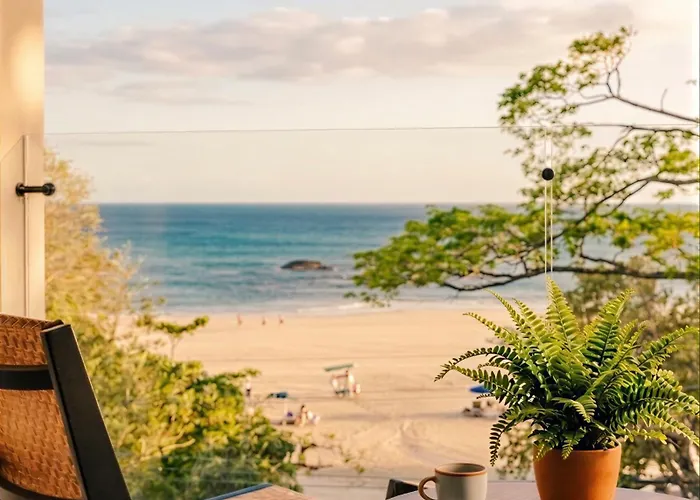 Iguana Surf Boutique Rooftop Pool & Beachfront Tamarindo