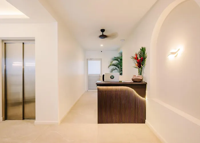 Hotel Iguana Surf Boutique Rooftop Pool & Beachfront Tamarindo