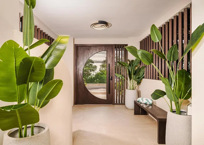 Iguana Surf Boutique Rooftop Pool & Beachfront Tamarindo