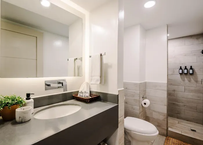 Hotel Iguana Surf Boutique Rooftop Pool & Beachfront Tamarindo