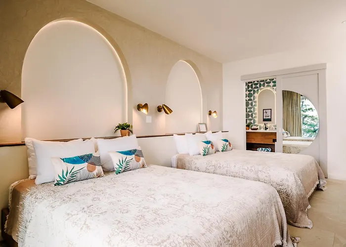 Hotel Iguana Surf Boutique Rooftop Pool & Beachfront Tamarindo